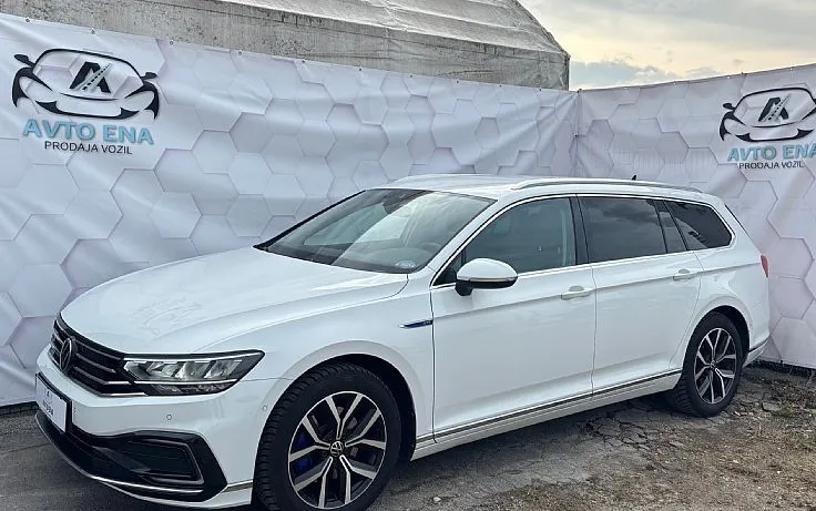 Zunanja slika - Volkswagen Passat - Variant 1.4 TSI GTE DSG - LED - NAVI - ACC - PDC - 1