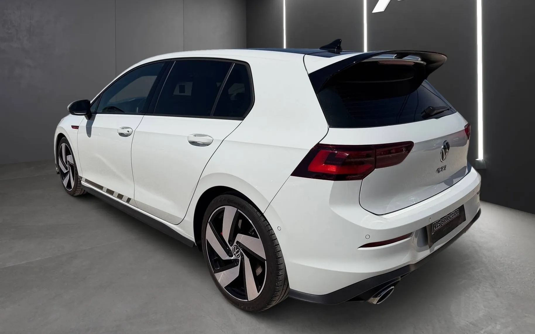 Zunanja slika - Volkswagen Golf - 2.0 GTI avt. 221  300  Clubsport-Matrix-Mrtvi kot - 4