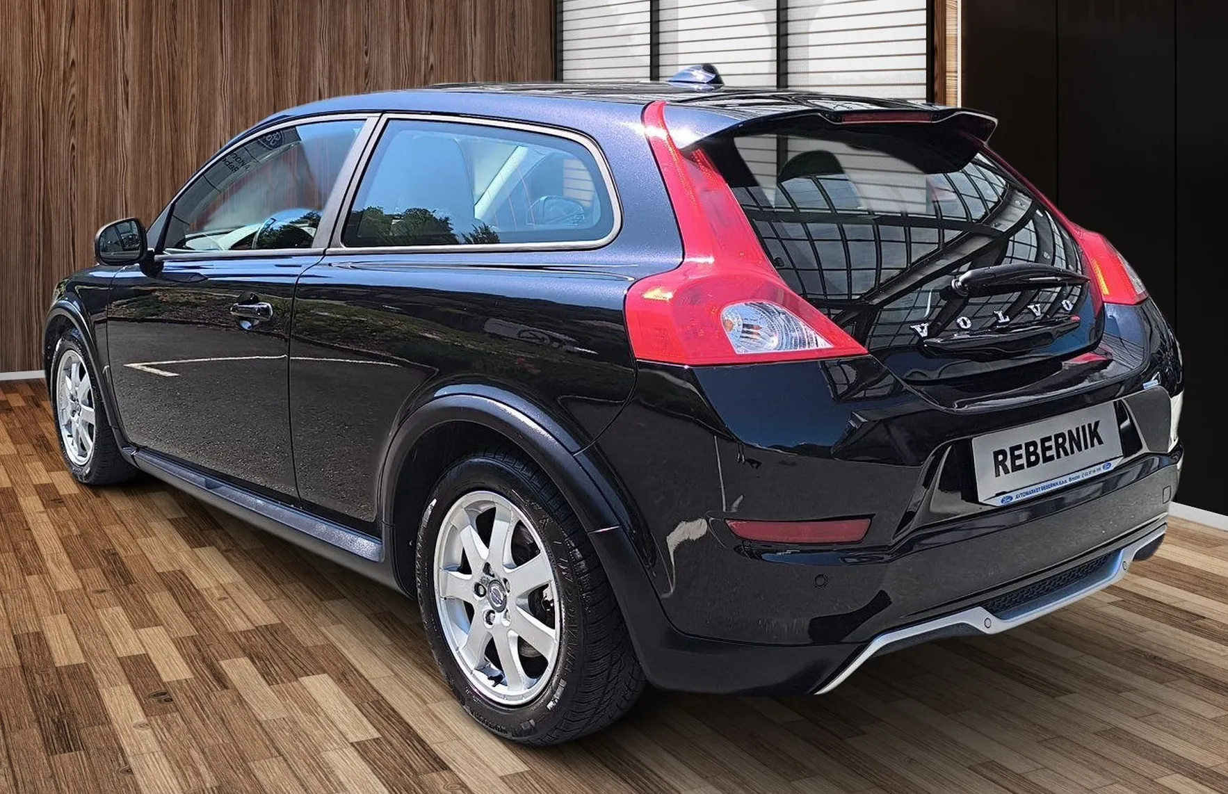 Zunanja slika - Volvo C30 - D2 -NAVI- ALU- PARK.SENZORJI - 5