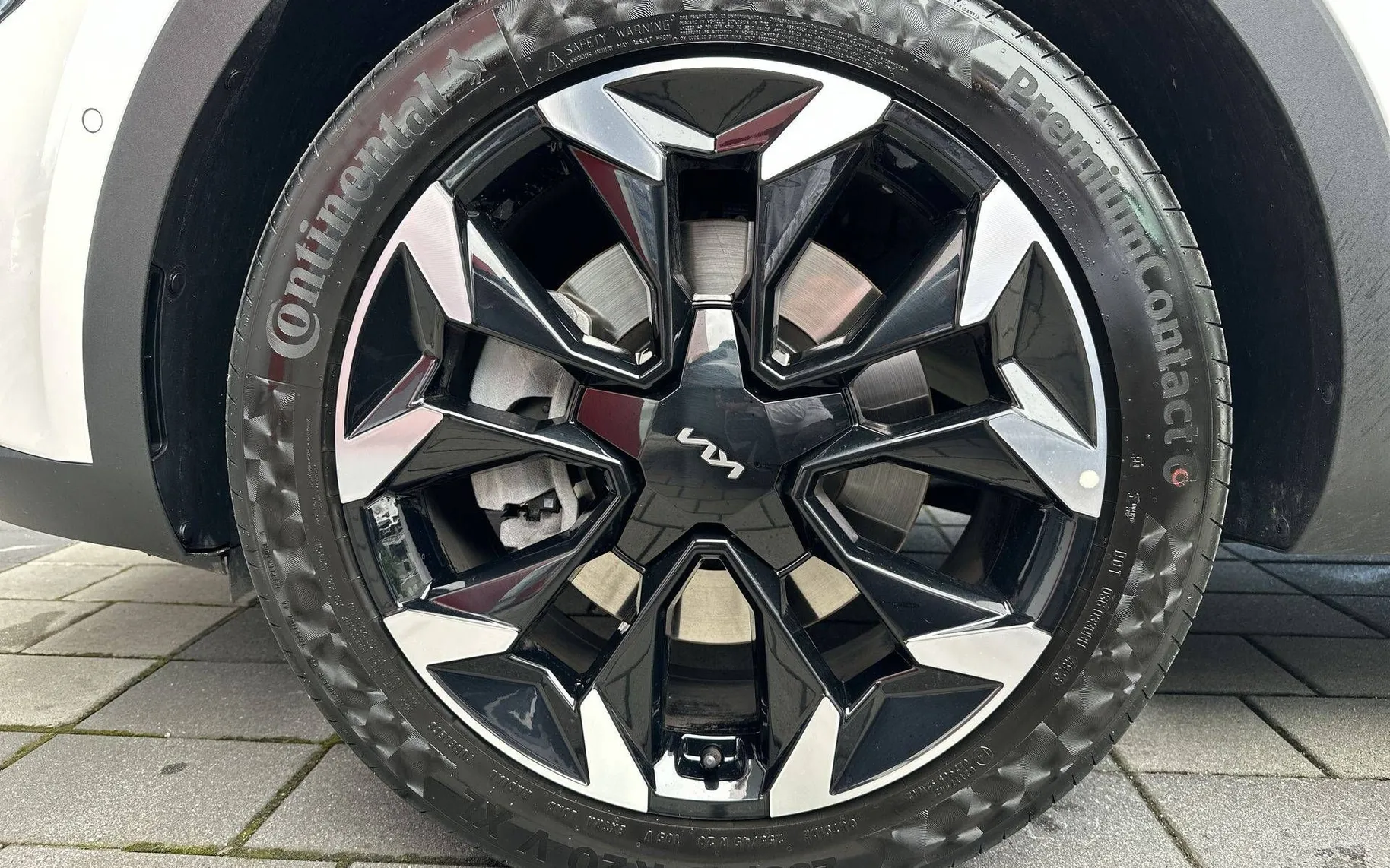 Notranja slika - KIA Sorento - 2.2 CRDi EX Limited Panor. 8DCT AWD 2025 facelift - 9