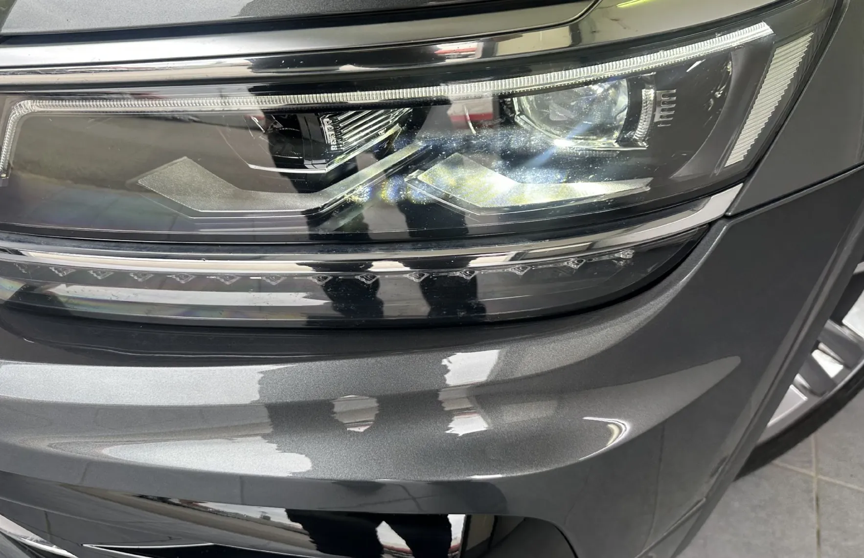 Zunanja slika - Volkswagen Tiguan - 1.5 TSI ACT BMT R-Line DSG.Highline 110kW.KAMERA - 3