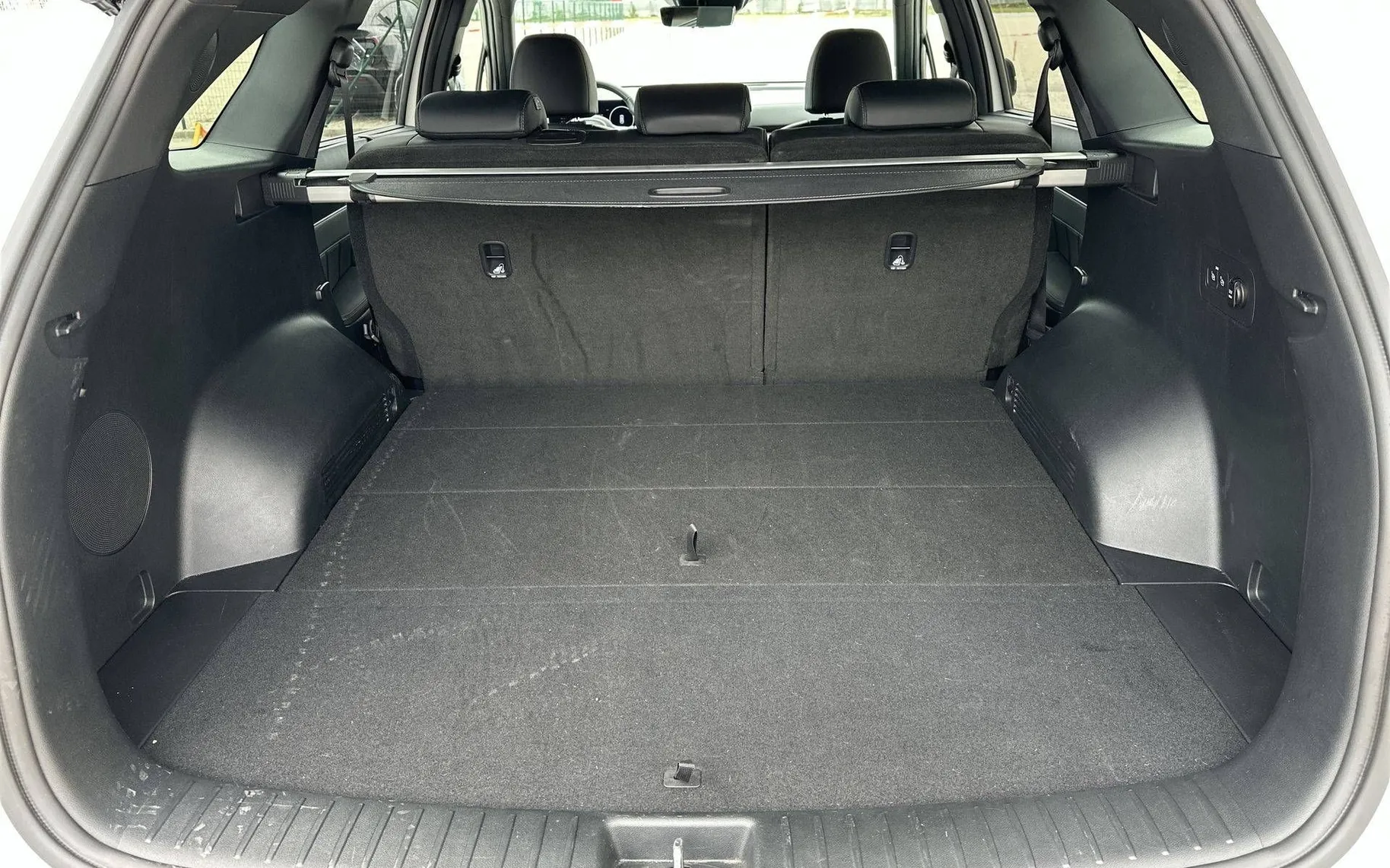 Notranja slika - KIA Sorento - 2.2 TCI AWD EX Launch 8DCT - 20