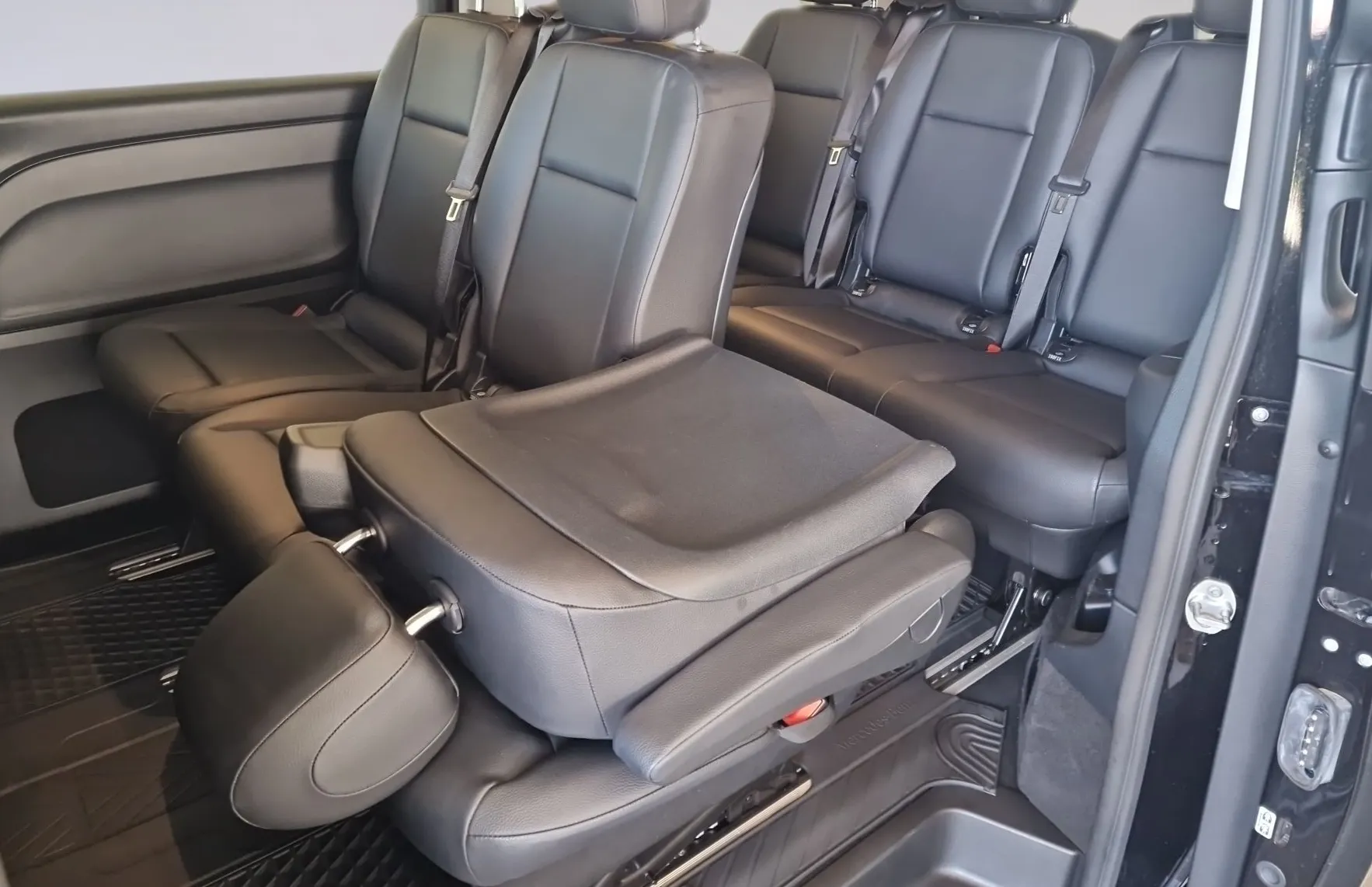 Zunanja slika - Mercedes-Benz Vito - Tourer 119 CDI SELECT ekstradolgi Avt. - 11