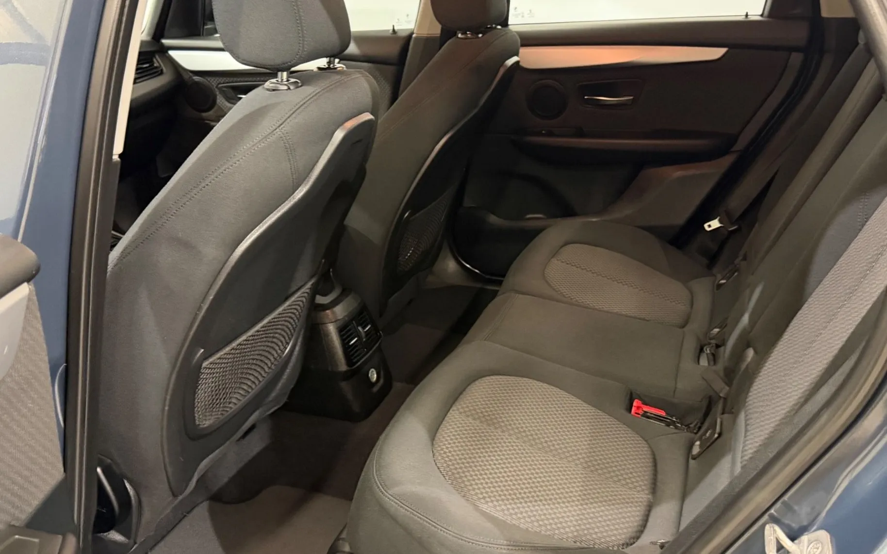 Notranja slika - BMW serija 2 Active Tourer: - 216d-TEMPOMAT-NAVIGACIJA-PDC-LED-ALU... - 21