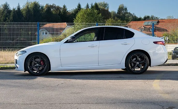 Zunanja slika - Alfa Romeo Giulia - 2.0 Turbo aut. B-Tech 314hp - 8