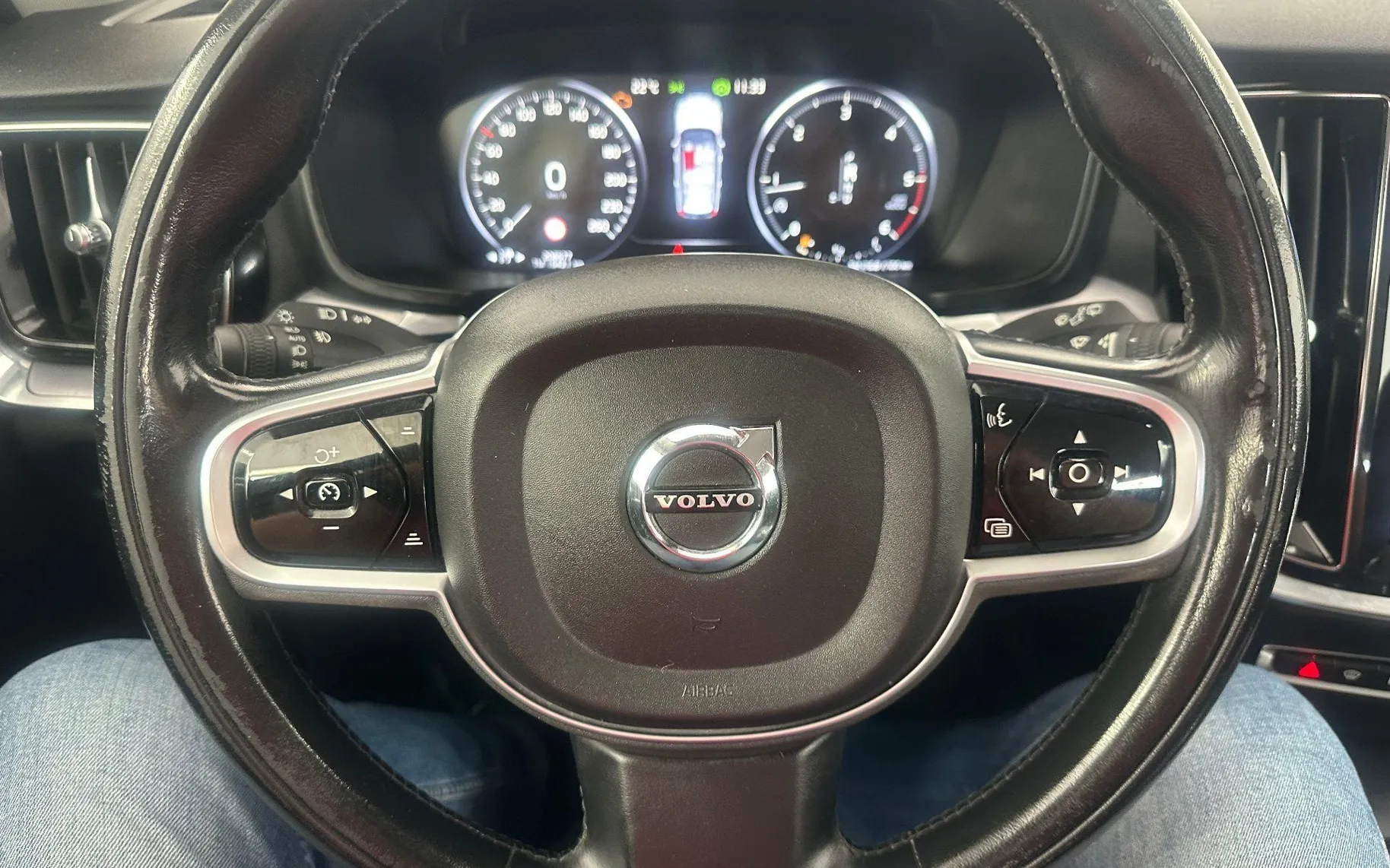 Zunanja slika - Volvo V60 - D3 Momentum Pro Avt+4 ALU.USNJE.NAVI.4X4.TOP - 10