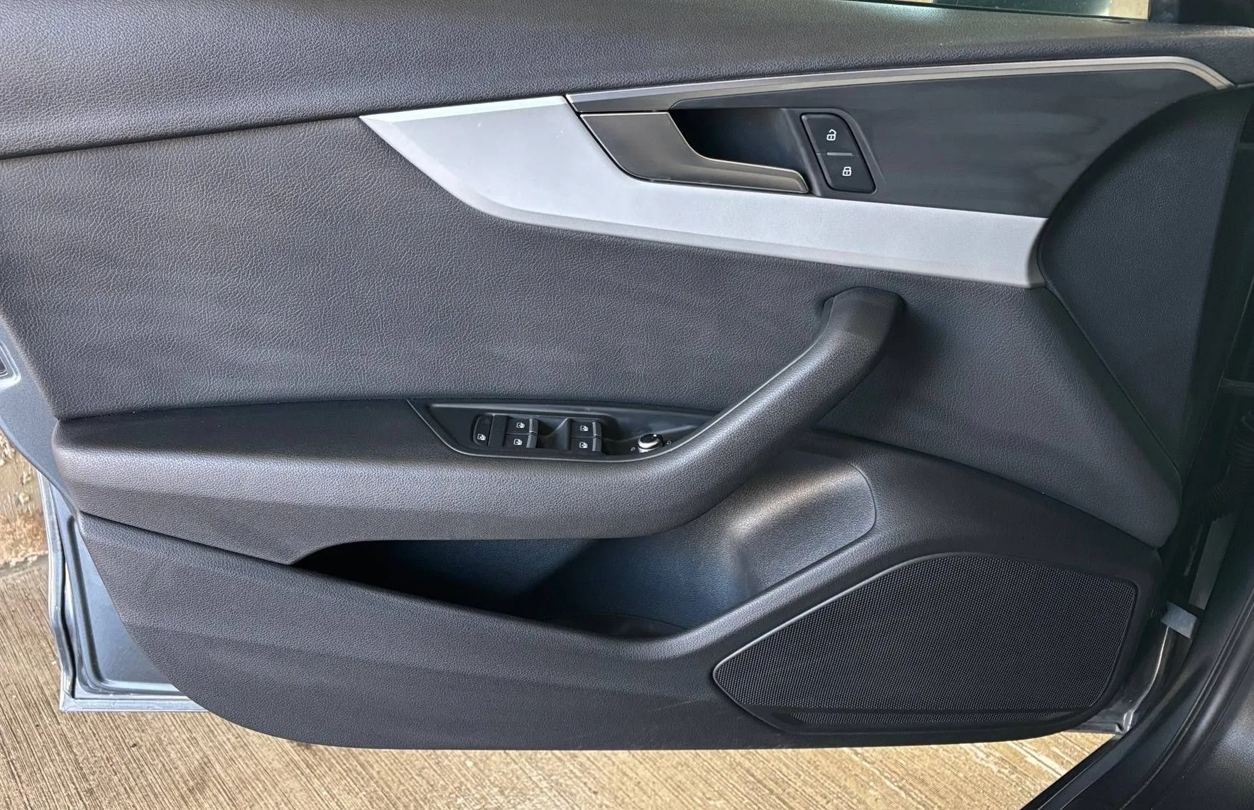 Zunanja slika - Audi A4 - Avant 2.0 TDI LED NAVI TEMP PDC GR.SEDEŽEV KLIMA ITD... - 13