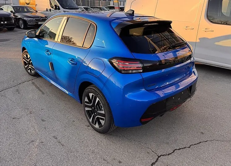 Zunanja slika - Peugeot 208 - ALLURE PureTech 100 + Bon za zimske gume - 5