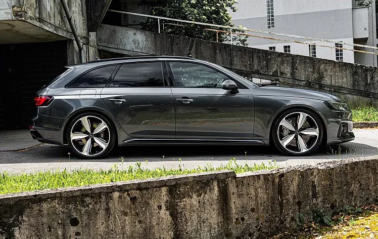 Zunanja slika - Audi RS4 Avant - 2.9 TFSI - Keramika - B O - 20COL - Matrix - 4