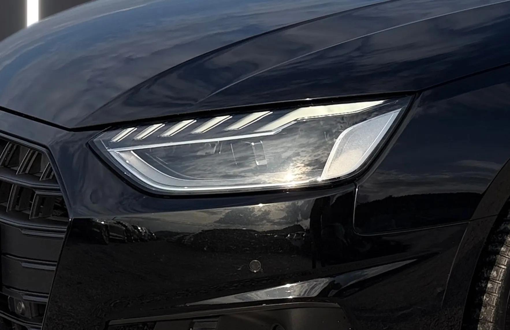 Zunanja slika - Audi A4 - 40 TDI S tronic advanced-Usnje-ACC-PDC-Navigacija. - 5