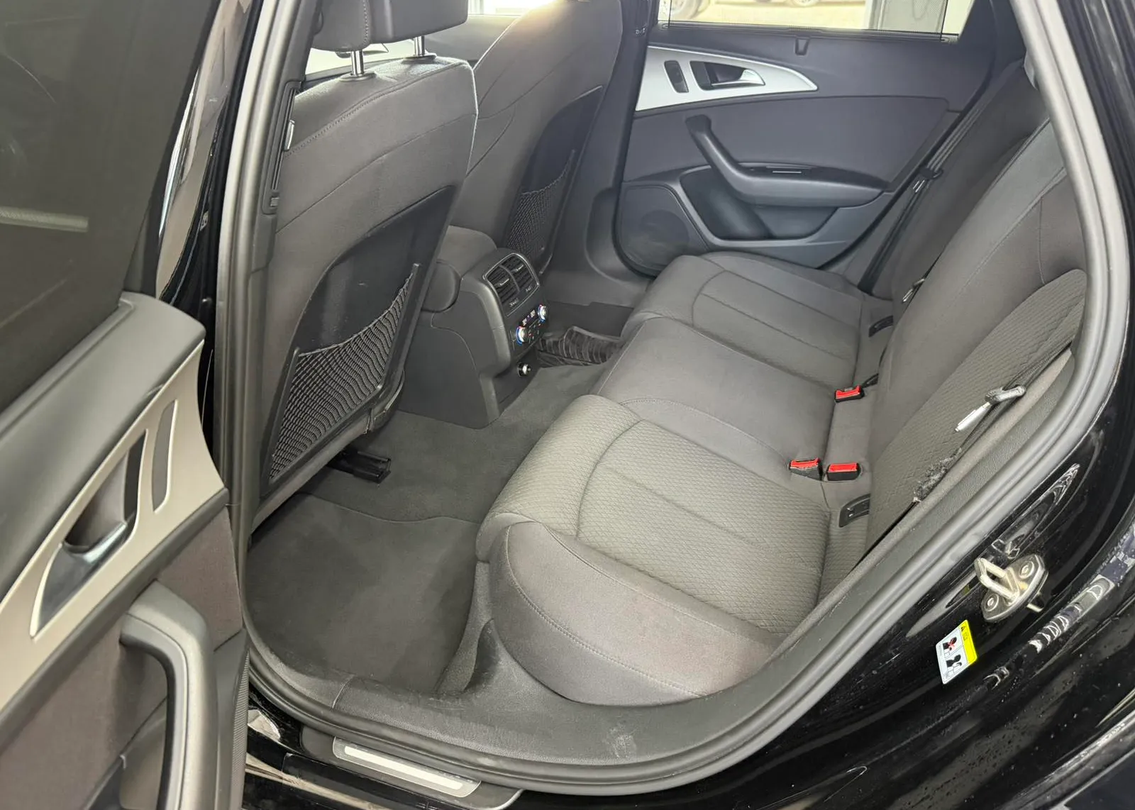 Zunanja slika - Audi A6 - Avant Avant 2,0 TDI ultra S tronic - 7