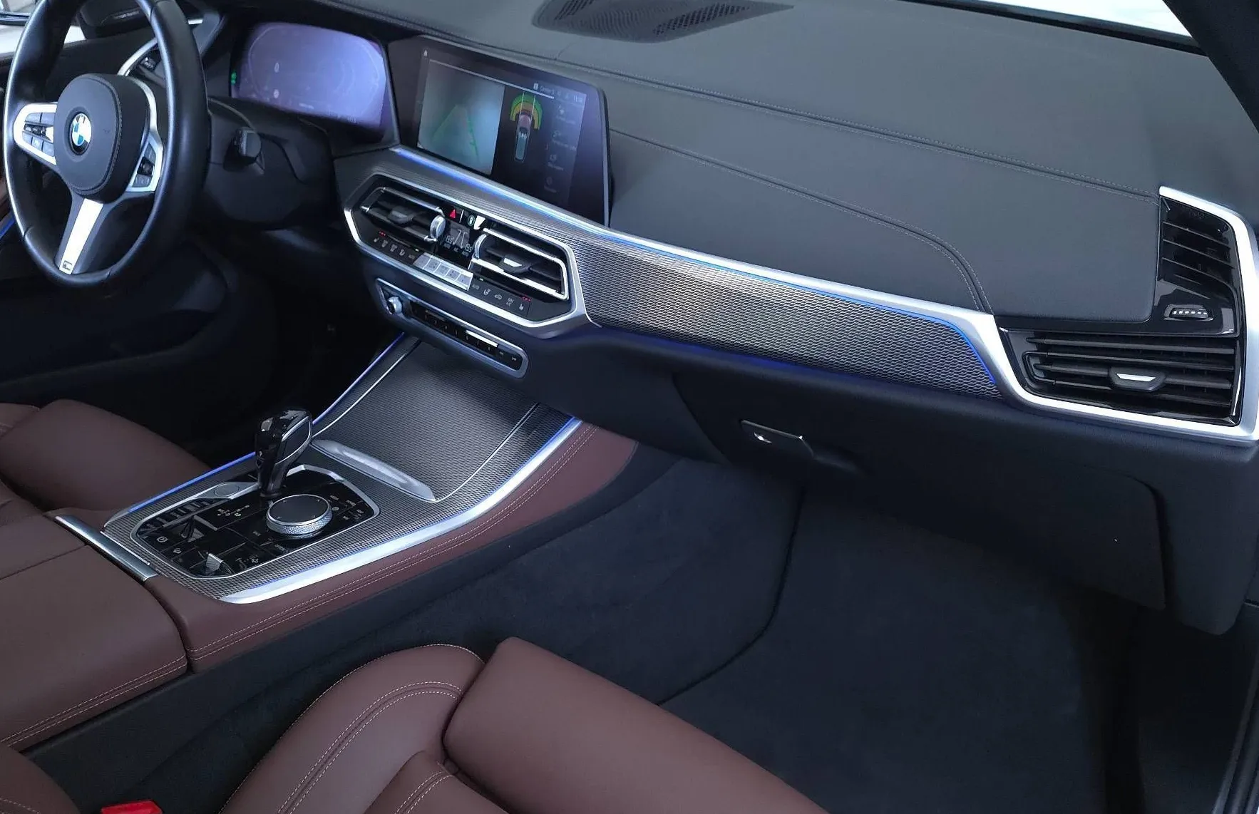 Zunanja slika - BMW X5 - serija : xDrive30D - ZRAČNO - LASER - PANO - KLJUKA - 12