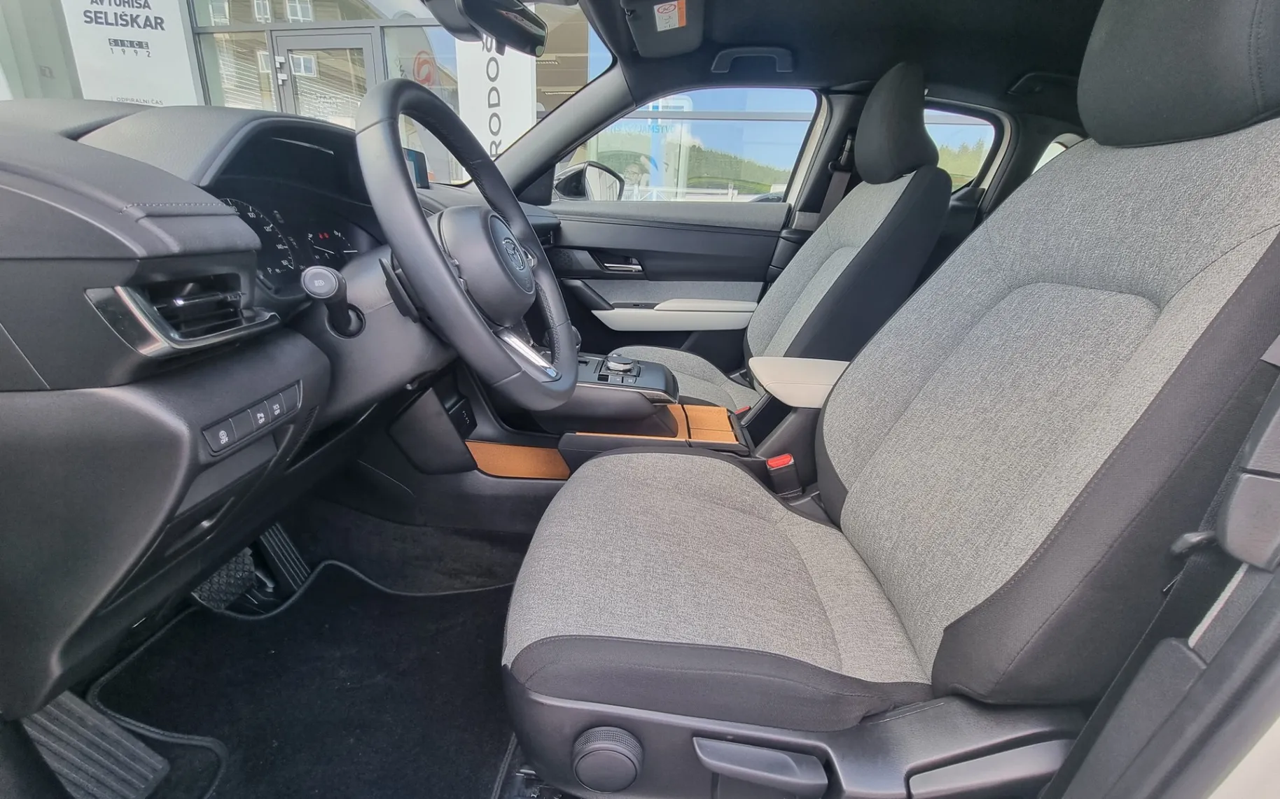 Zunanja slika - Mazda MX-30 - e-Skyactiv - SAMO 9.951KM - 3000€ SUBVENCIJE - 14