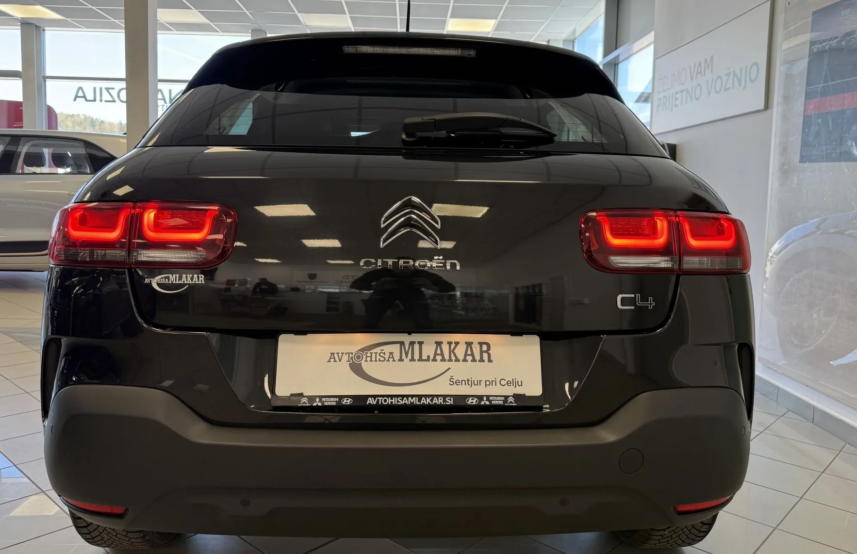 Zunanja slika - Citroën C4 Cactus - 1.2 PureTech SHiNE -1.LASTNIK-SLO.-ODLIČEN- - 5
