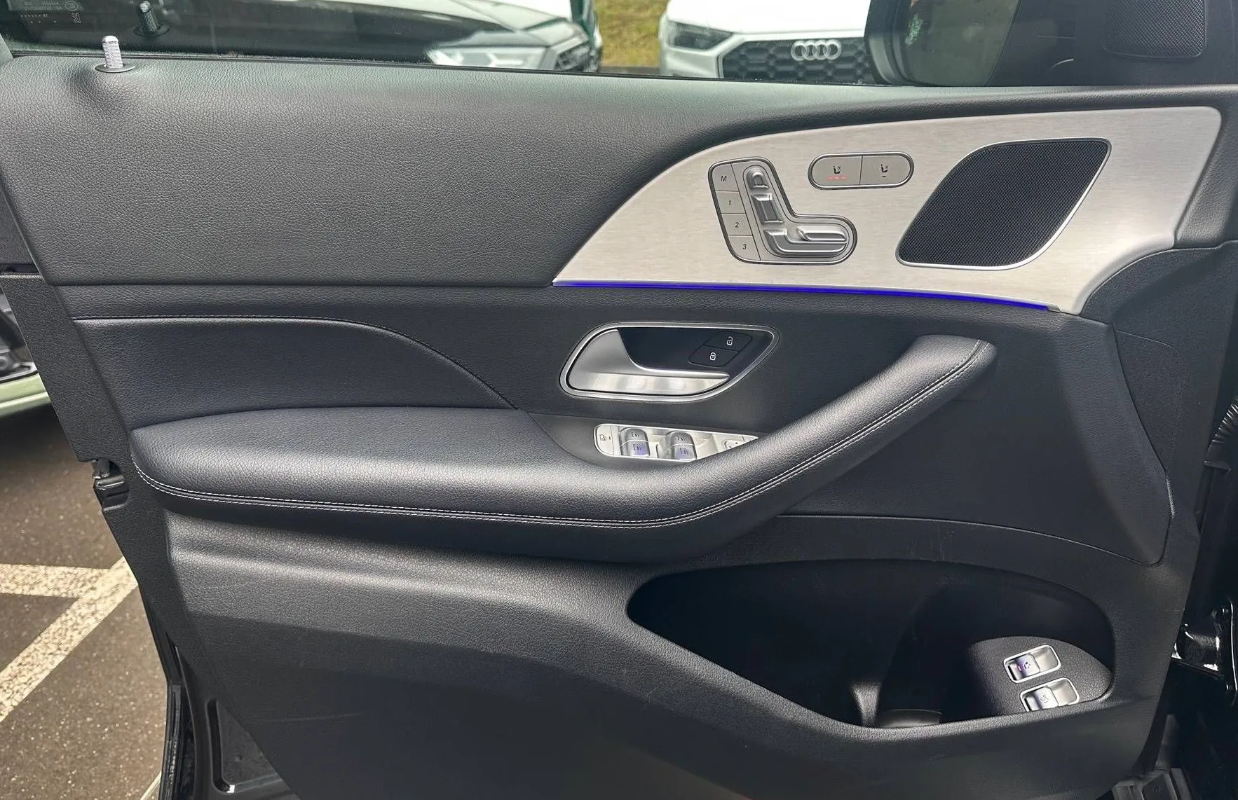 Zunanja slika - Mercedes-Benz GLE-Razred - GLE 400d 4MATIC AMG LINE RADAR MULTIBEAM KAMERA... - 13