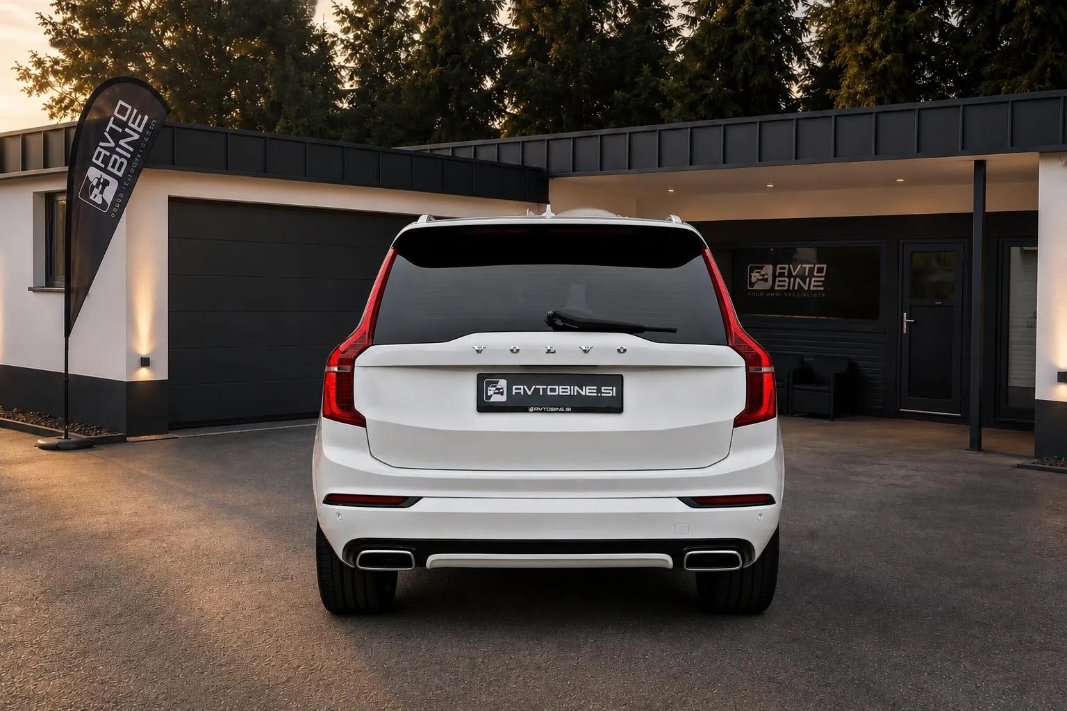 Notranja slika - Volvo XC90 - D5•R-DESIGN•7 SEDEŽEV•PILOT•LED•VIRTUAL•KOT NOV.. - 7