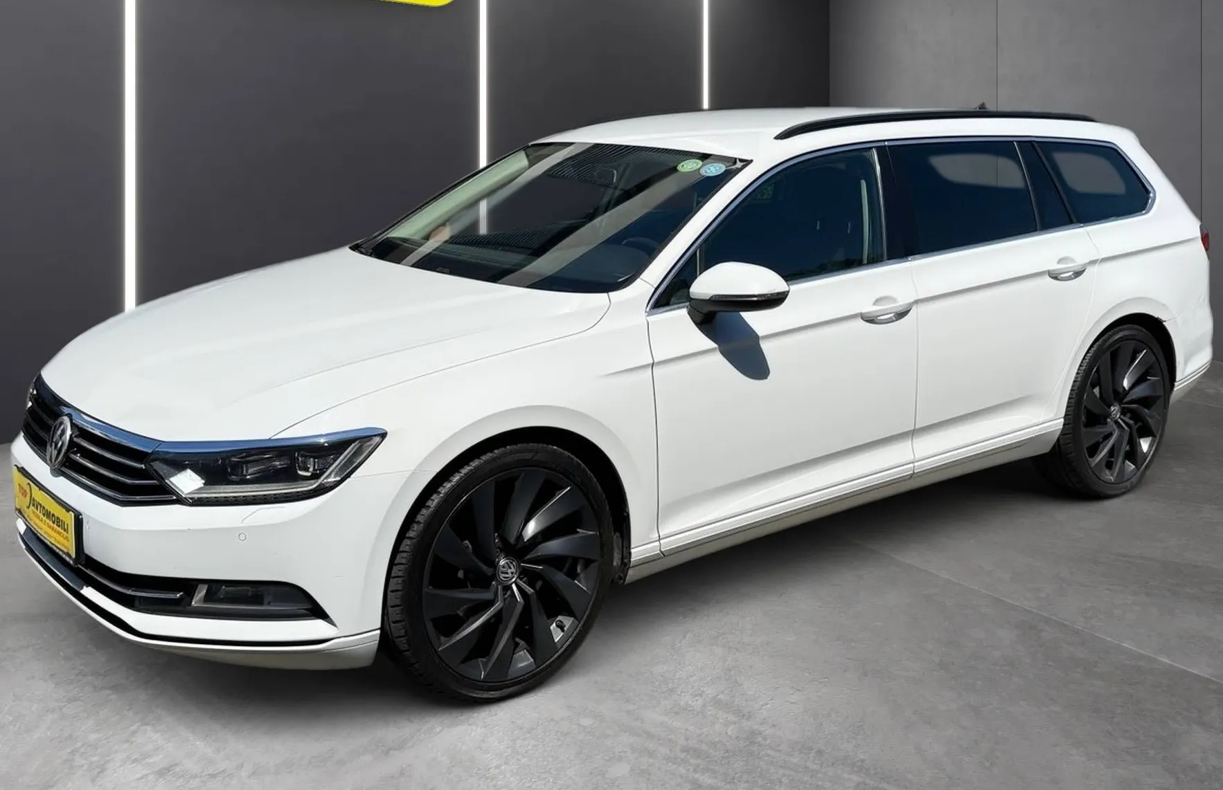 Zunanja slika - VW Passat - Variant 2.0 TDI HIGHLINE FULL LED NAVI PDC KAMERA  TOP - 3