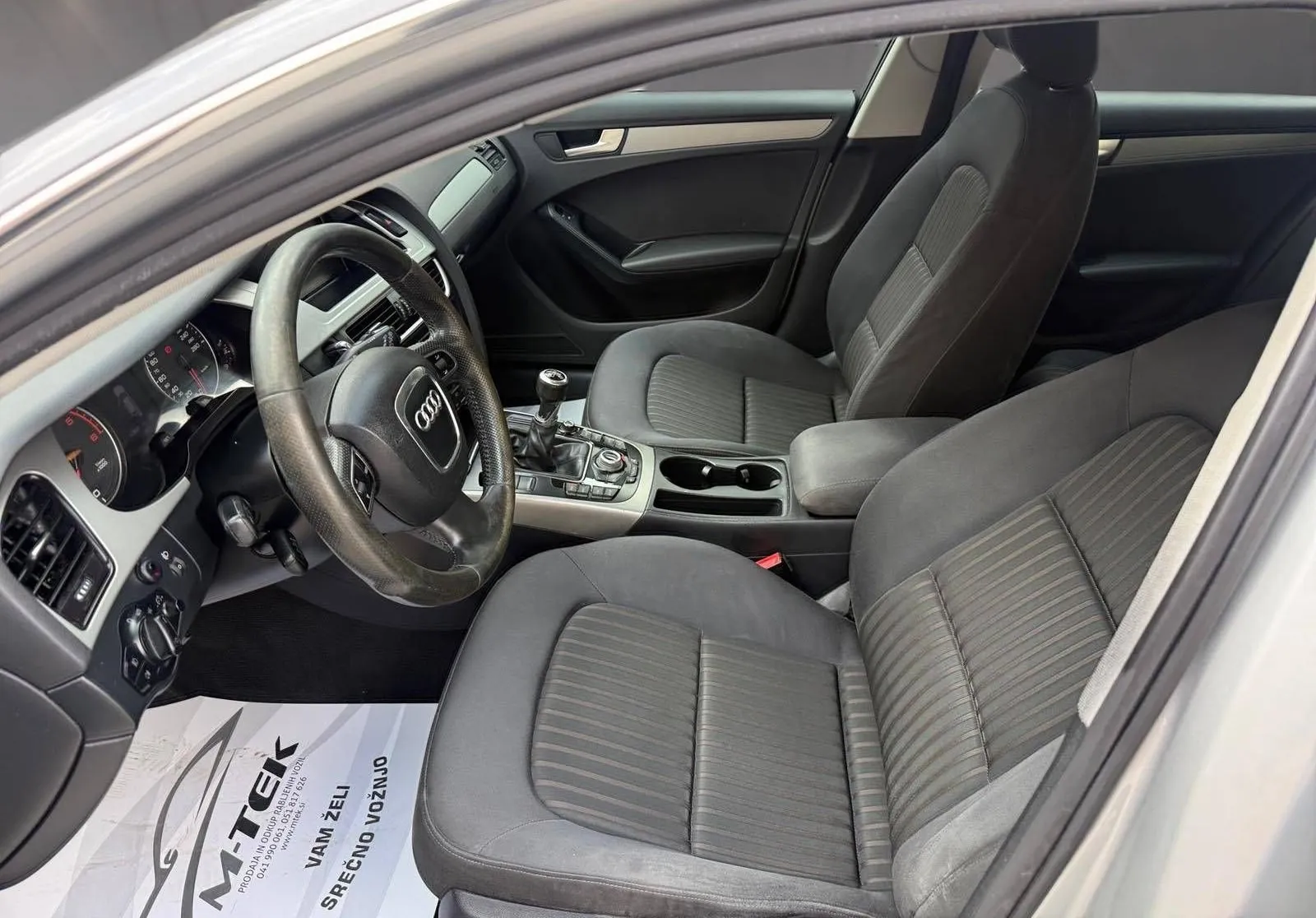 Notranja slika - Audi A4 Avant - avant 2.0 TDI 105 kW - 12