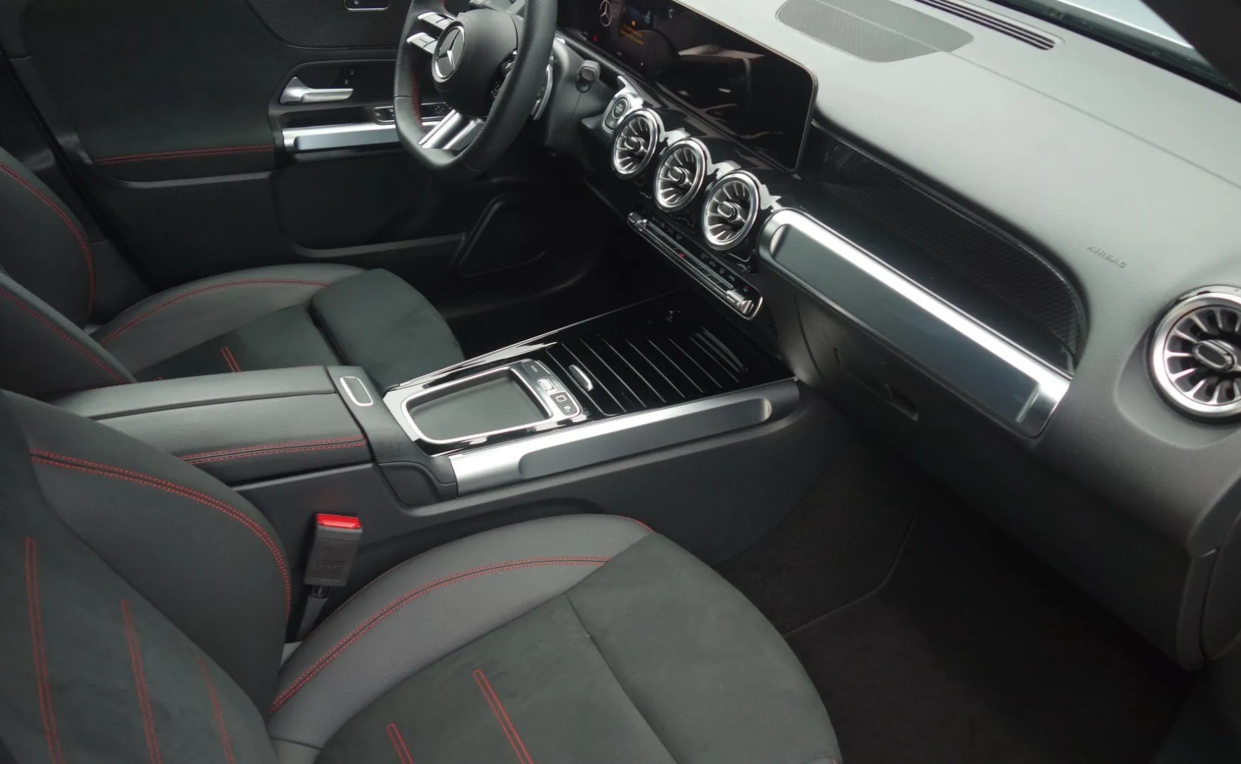 Zunanja slika - Mercedes-Benz GLB-Razred - GLB 200 d AMG Line Avt. - 7