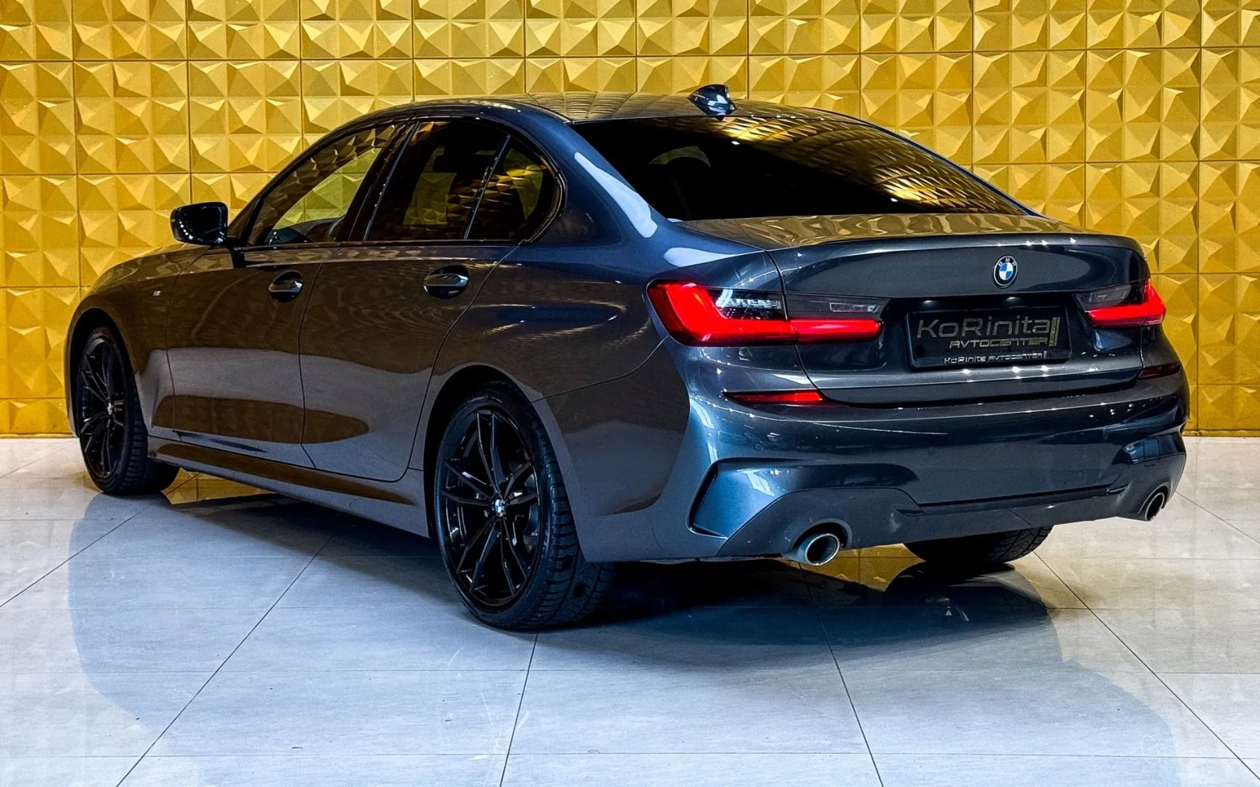 Notranja slika - BMW serija 3: - 318d AUT. M Sport-LED-VIRTUAL-AMBI - 9