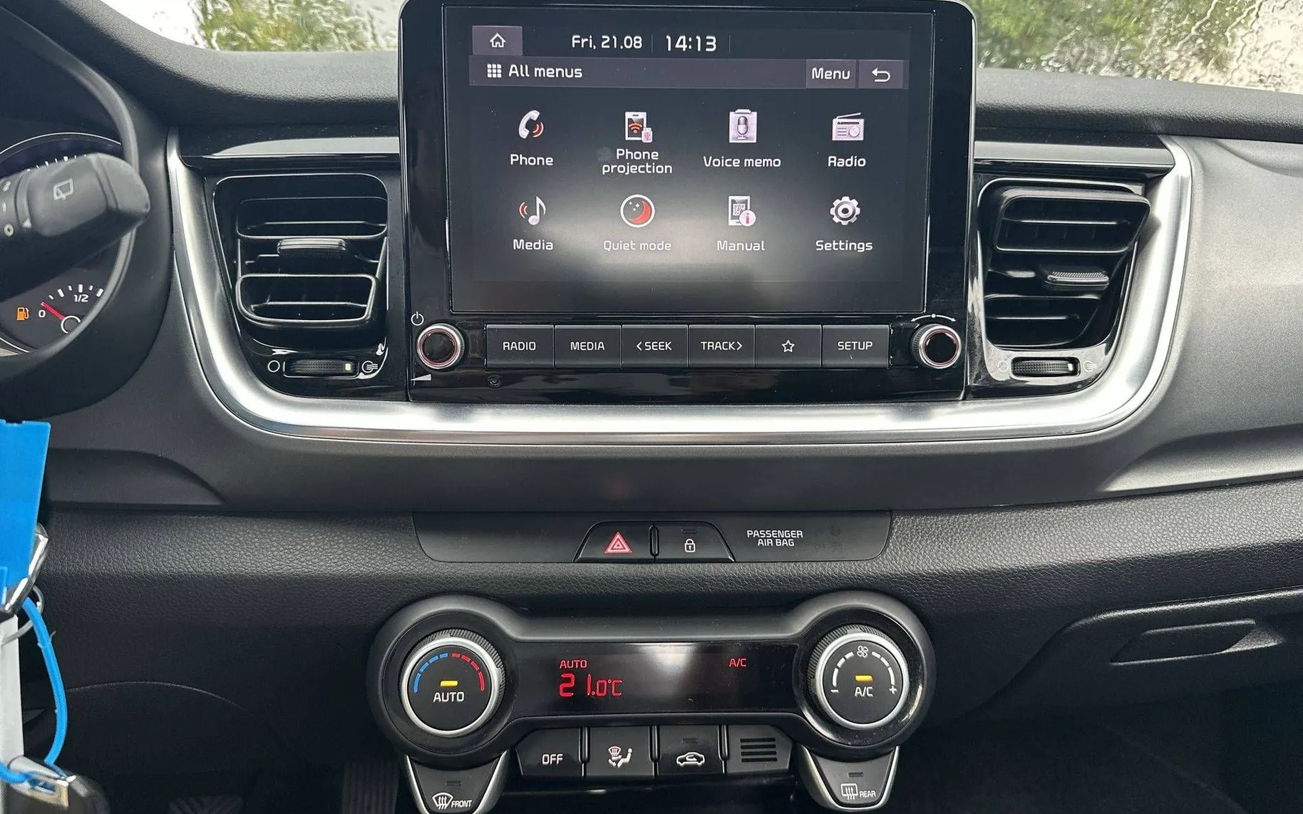 Notranja slika - KIA Stonic - 1.0 T-GDi EX Urban ISG - 18