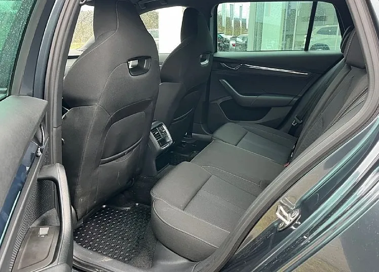 Zunanja slika - Škoda Octavia - 2.0 TDI Sport Line 110 kW - 9