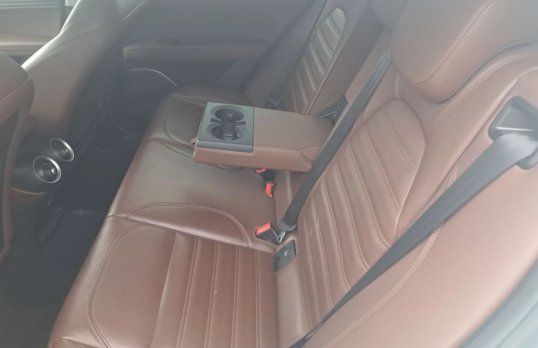 Zunanja slika - Alfa Romeo Stelvio - Q4 2.2 Diesel 190 Super Avt. - 11