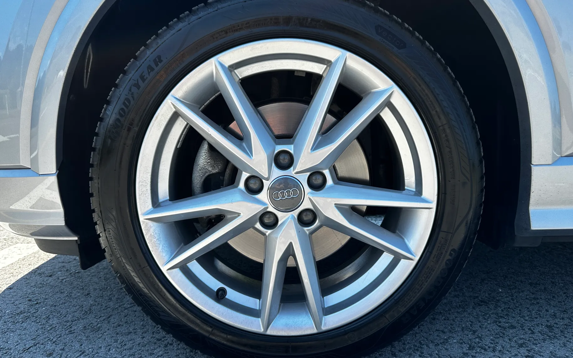 Zunanja slika - Audi Q2 - 35 TDI S-LINE S TRONIC LED-PDC-KLJUKA-NAVI-ALU.18 - 20