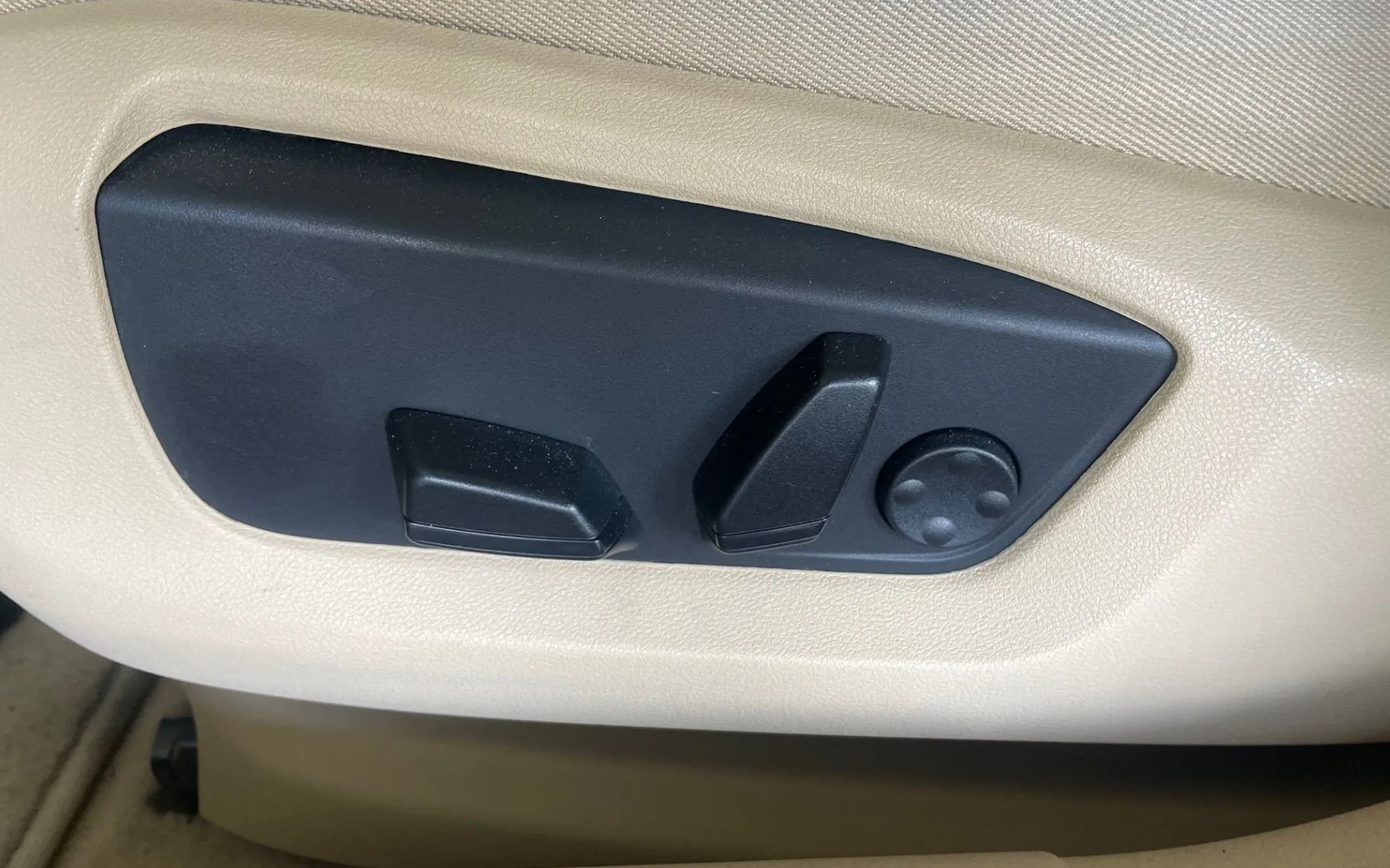 Zunanja slika - BMW Serija 5 - Touring: 520d touring XSENON.NAVI.2XPDC.PANORAMA.TEMPOMA - 7