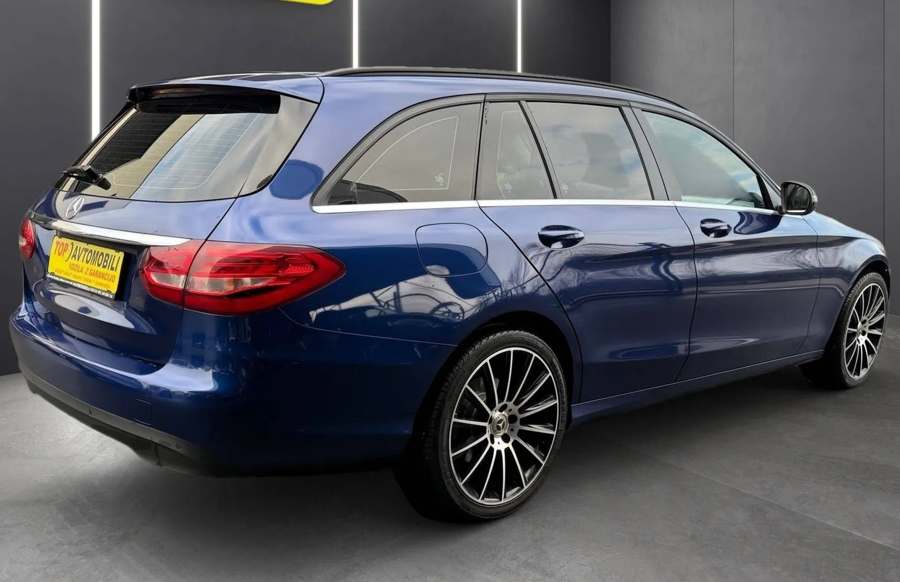 Zunanja slika - Mercedes-Benz C-Razred - C 200 TEMP NAVI MOŽNOST FINANCIRANJA BREZ POLOGA.. - 9