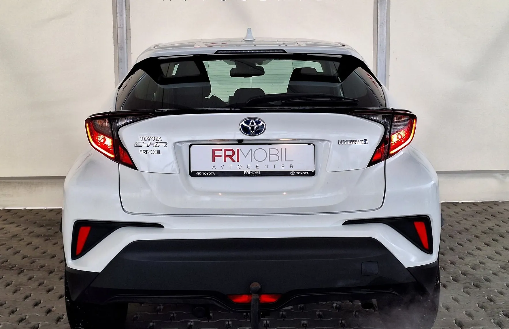 Zunanja slika - Toyota C-HR - 1.8 Hybrid C-ENTER Smart E-CVT•VL.KLJUKA•KAMERA• - 6