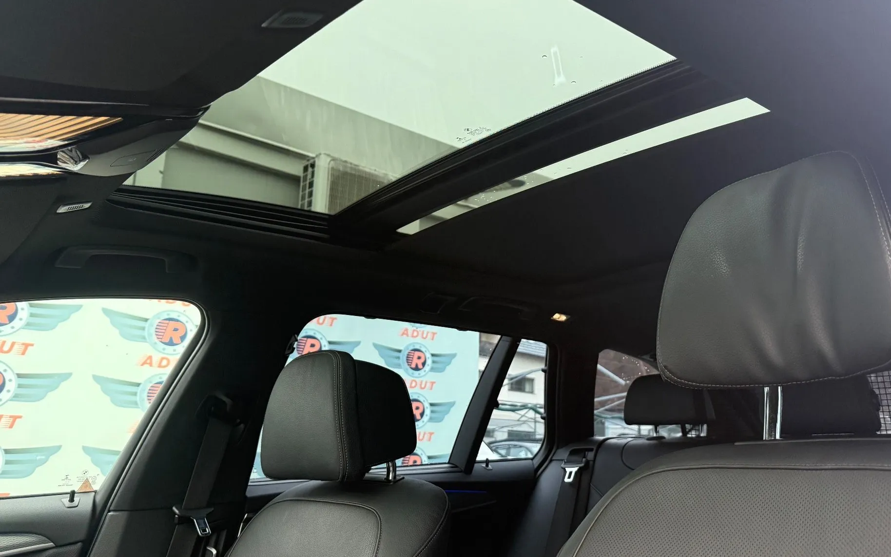Zunanja slika - BMW Serija 5 - Touring: 530d xDrive M-sport VIRT HEAD UP 360CAM PANO LE - 13