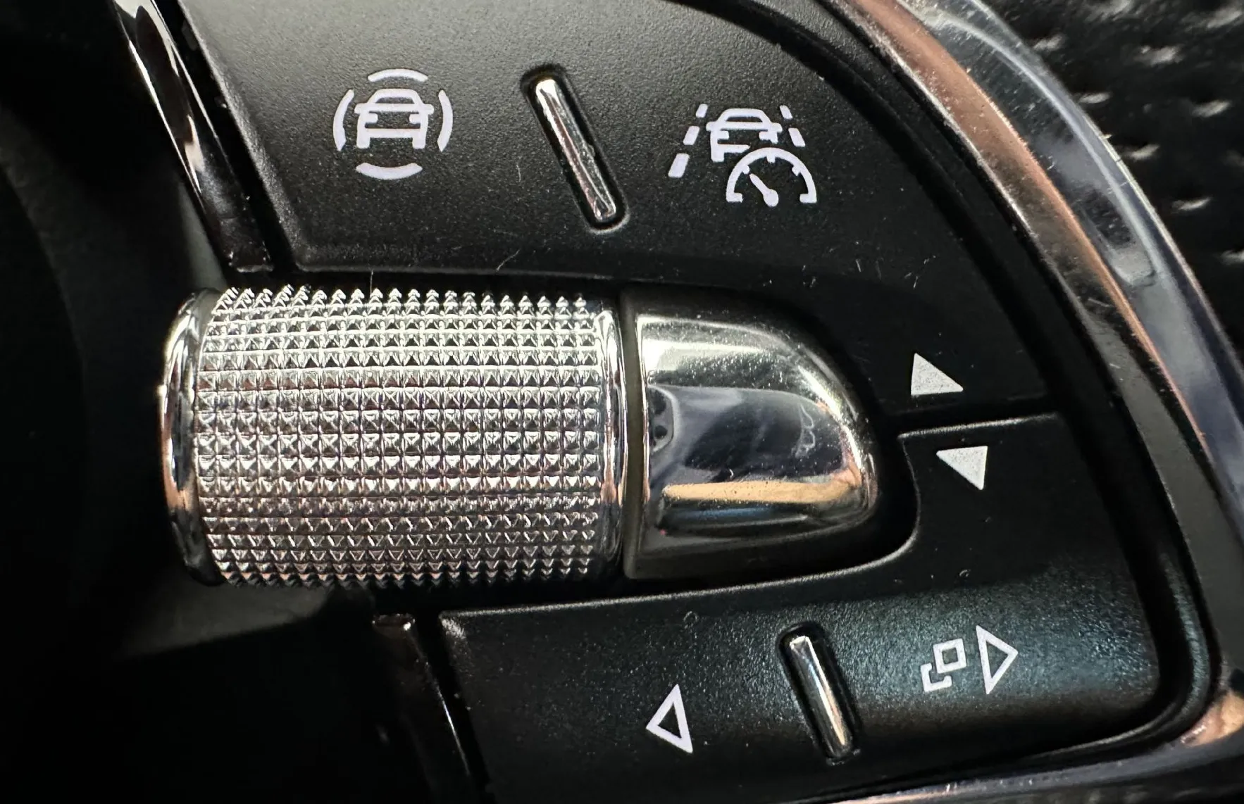 Zunanja slika - Škoda Kodiaq - 2.0 TDI Sportline DSG.NEMŠKA+4ALU.KAMERA.ACC - 9