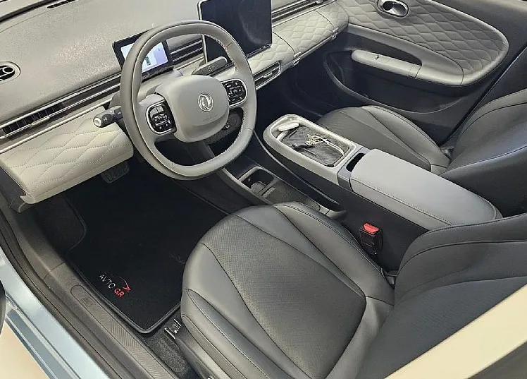 Zunanja slika - Dongfeng Box - 42.3 kWh 70 kW- Gray Black Interior-7.200E Subvenc - 5