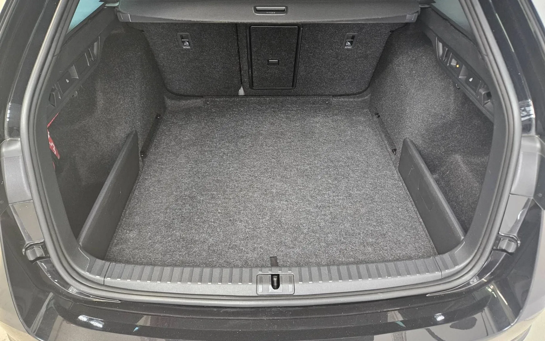 Notranja slika - Škoda Octavia - Combi 2.0 TDI RS DSG - 11