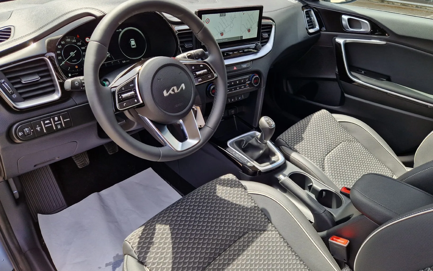 Zunanja slika - KIA XCeed - 1.0 T-GDi EX Way - 4