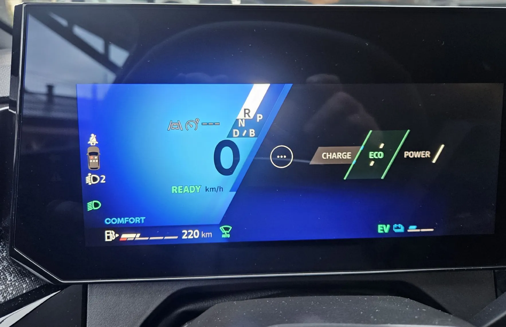 Zunanja slika - Renault Clio - techno 160 E-Tech - 10