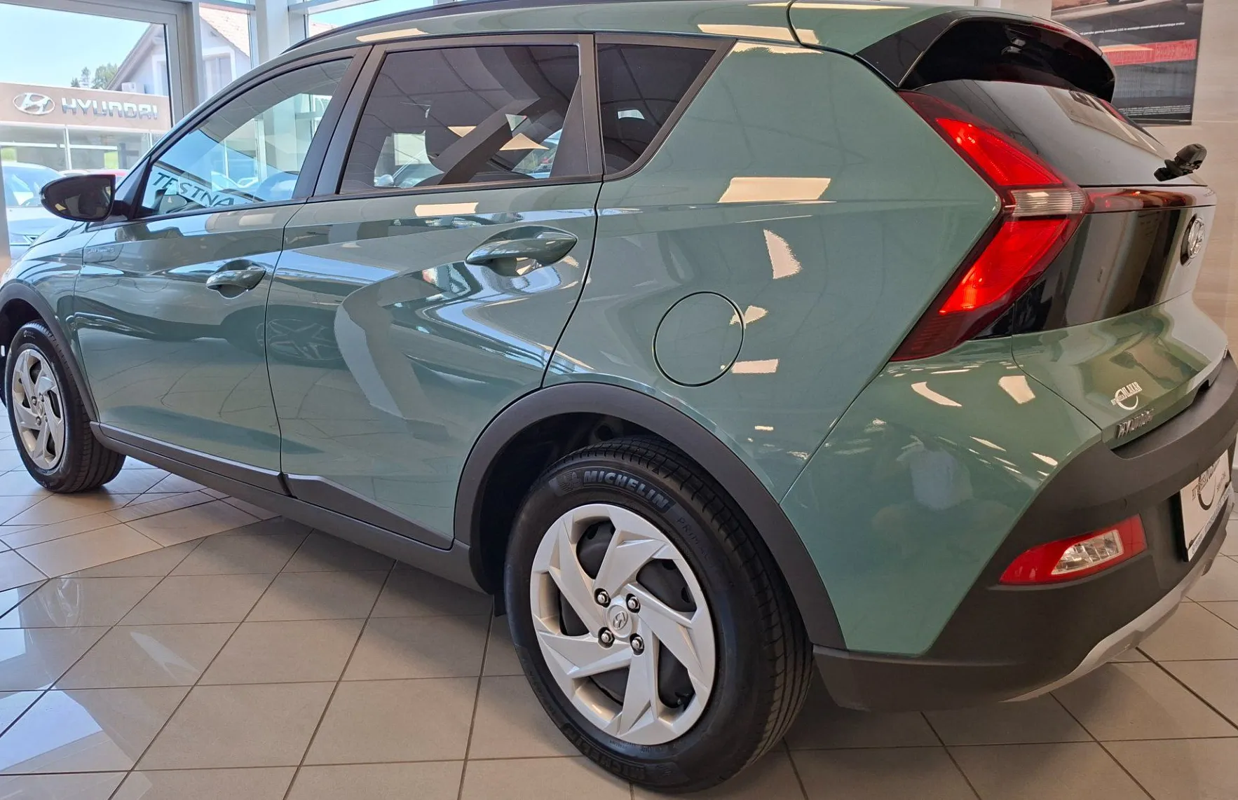 Zunanja slika - Hyundai Bayon - 1.2 MPI Comfort-1.LAST-SLO-LED-KAMERA-PDC-ODLIČEN- - 3