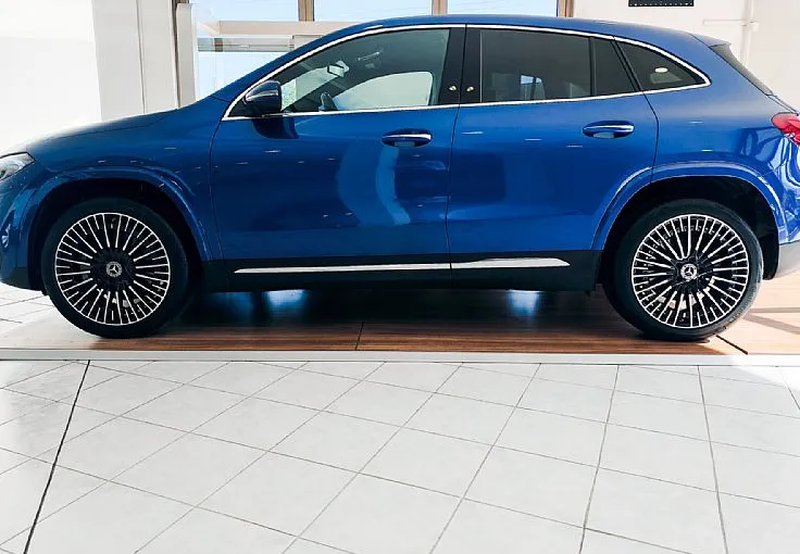 Zunanja slika - Mercedes-Benz EQA - 350 4MATIC AMG-VL.KL-360 KAM-MRT.K-ALCANTARA-VIDEO - 3