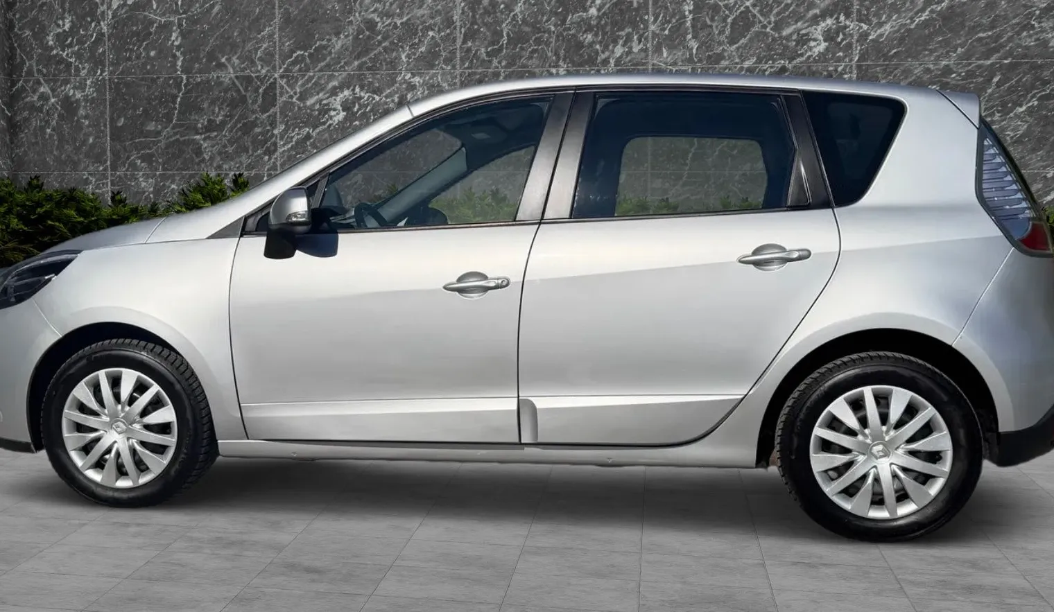 Zunanja slika - Renault Scénic - Scenic 1.2 TCe 115PS Energy SLO LED PRIKLOP - 5