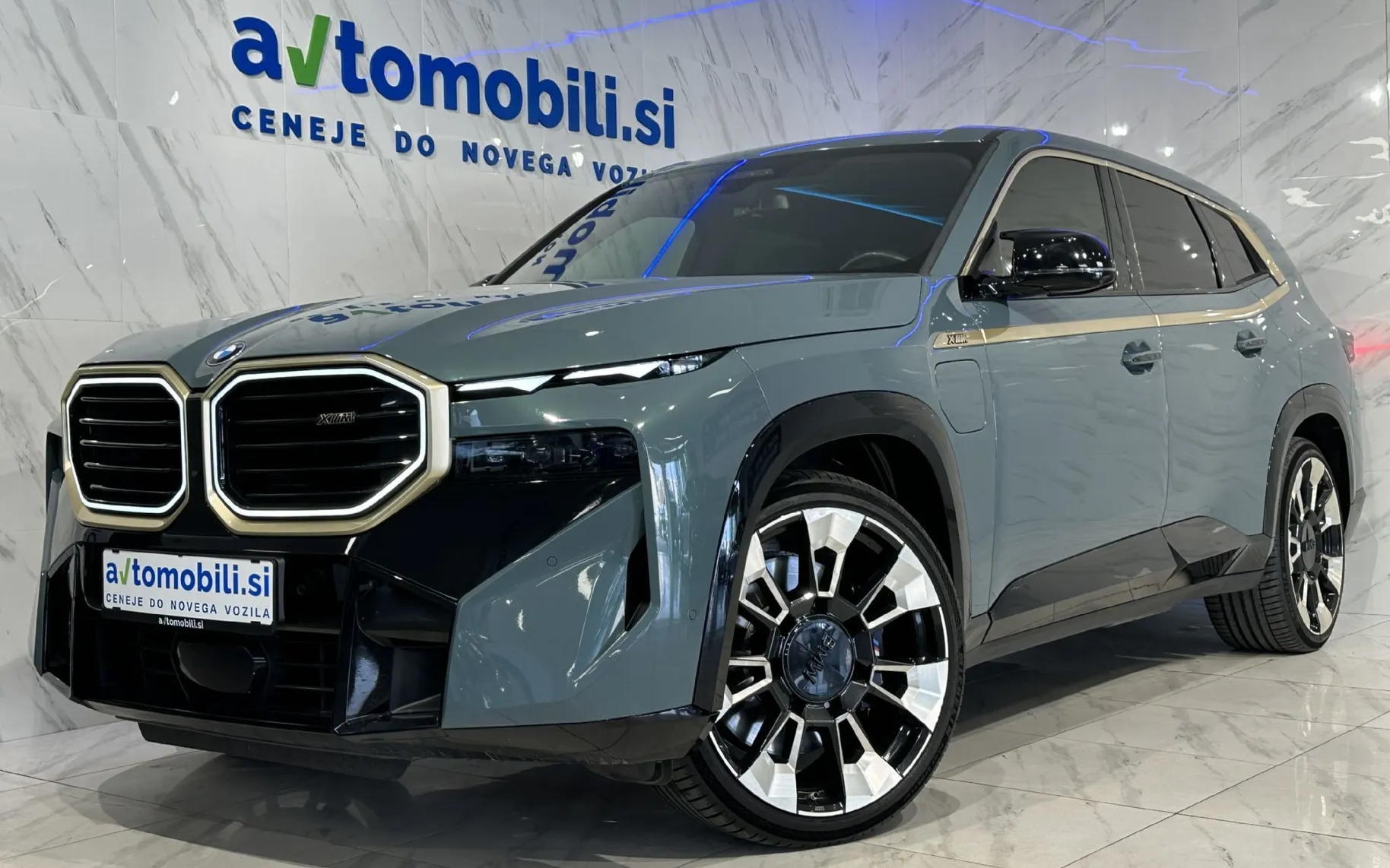 Zunanja slika - BMW XM - 4.4|IconicG|SoftC|Masaža|Hlaj|HUD|Bowers|ACC|360K. - 1