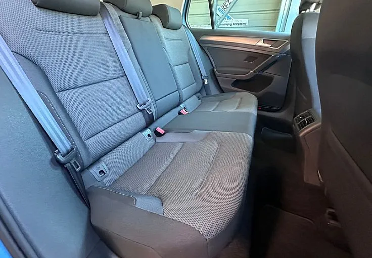 Zunanja slika - Volkswagen Golf - 1.2 TSI BMT Comfortline °VELIKI SERVIS°360 PDC° - 11
