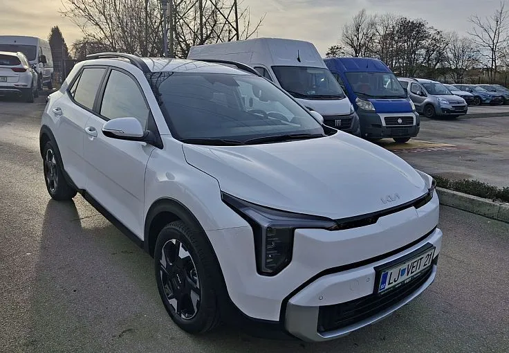 Zunanja slika - KIA Stonic - 1.0 T-GDi 73.6 kW  100 KM  EX Pulse M T - 3