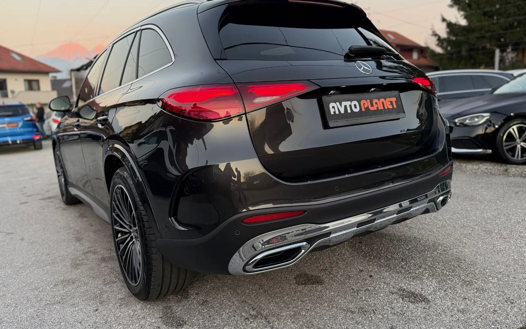 Zunanja slika - Mercedes-Benz GLC-Razred - GLC 200 4MATIC HYBRID AMG LiNE FULL LED ACC ALU20 - 4