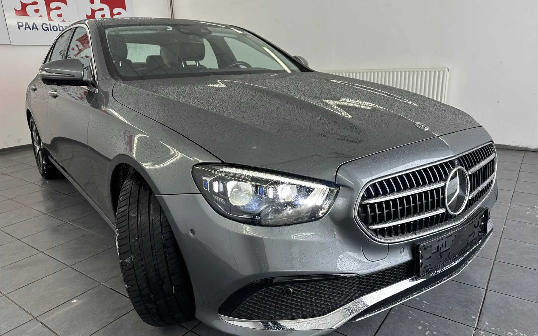 Zunanja slika - Mercedes-Benz E-Razred - E 400 d 4MATIC.KAMERA.USNJE.ACC.ZRAČ.VZMETENJE.LE - 2