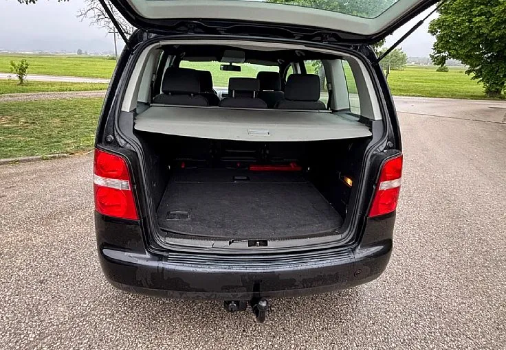 Zunanja slika - Volkswagen Touran - 1.9 TDI Trendline - 12