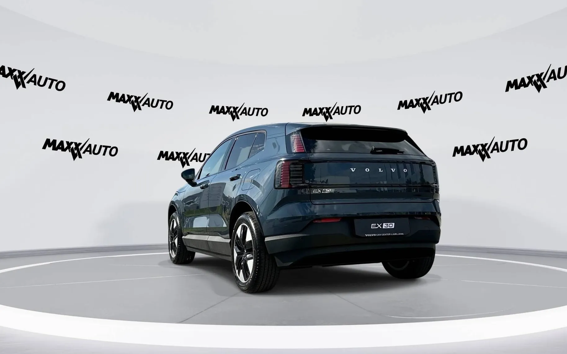 Notranja slika - Volvo EX30 - P5 LONG RANGE PLUS RWD - 7