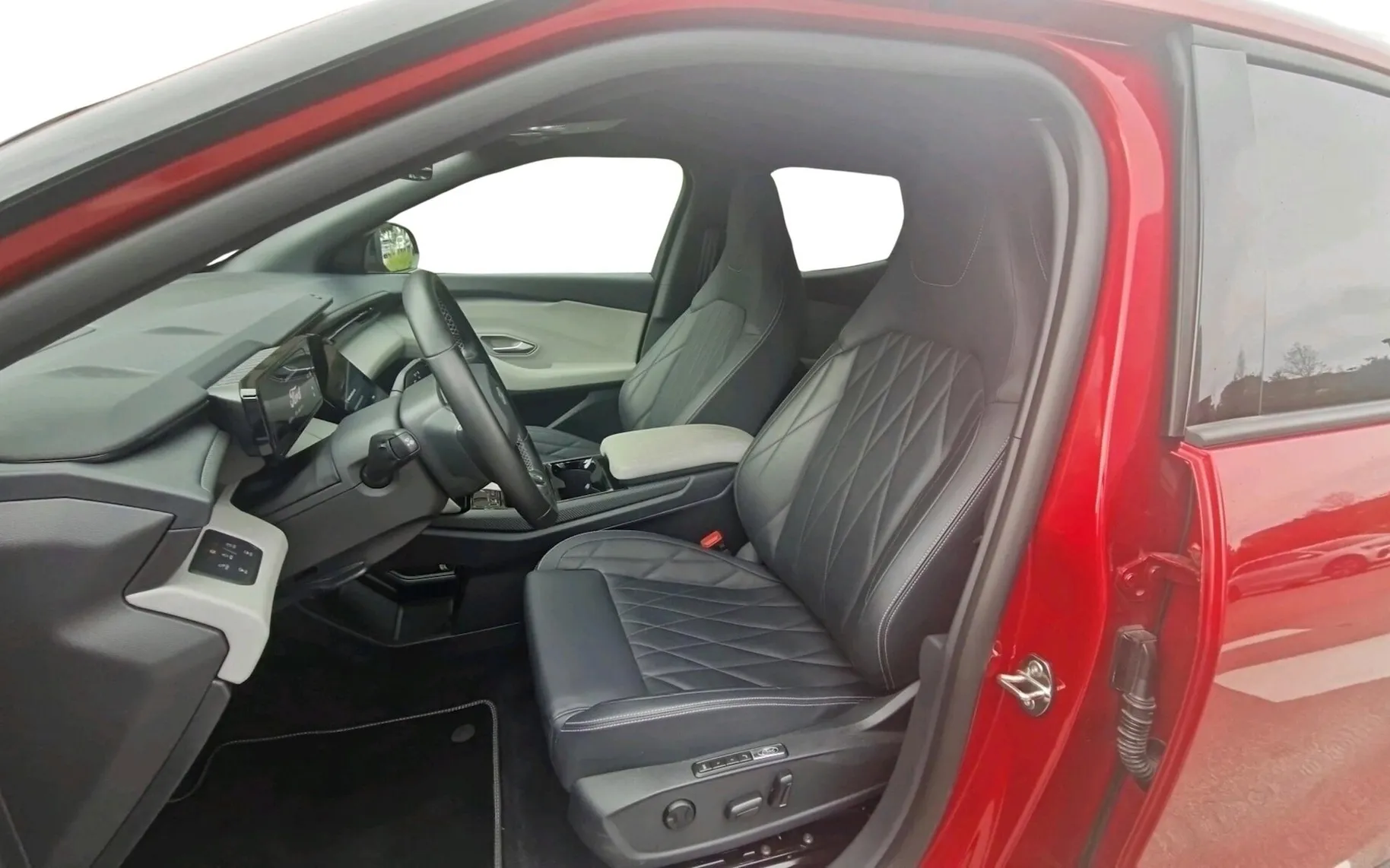 Zunanja slika - Ford Capri - ExtendedRange 77kWh Premium-SLO-NAVI-USNJE-360o - 5