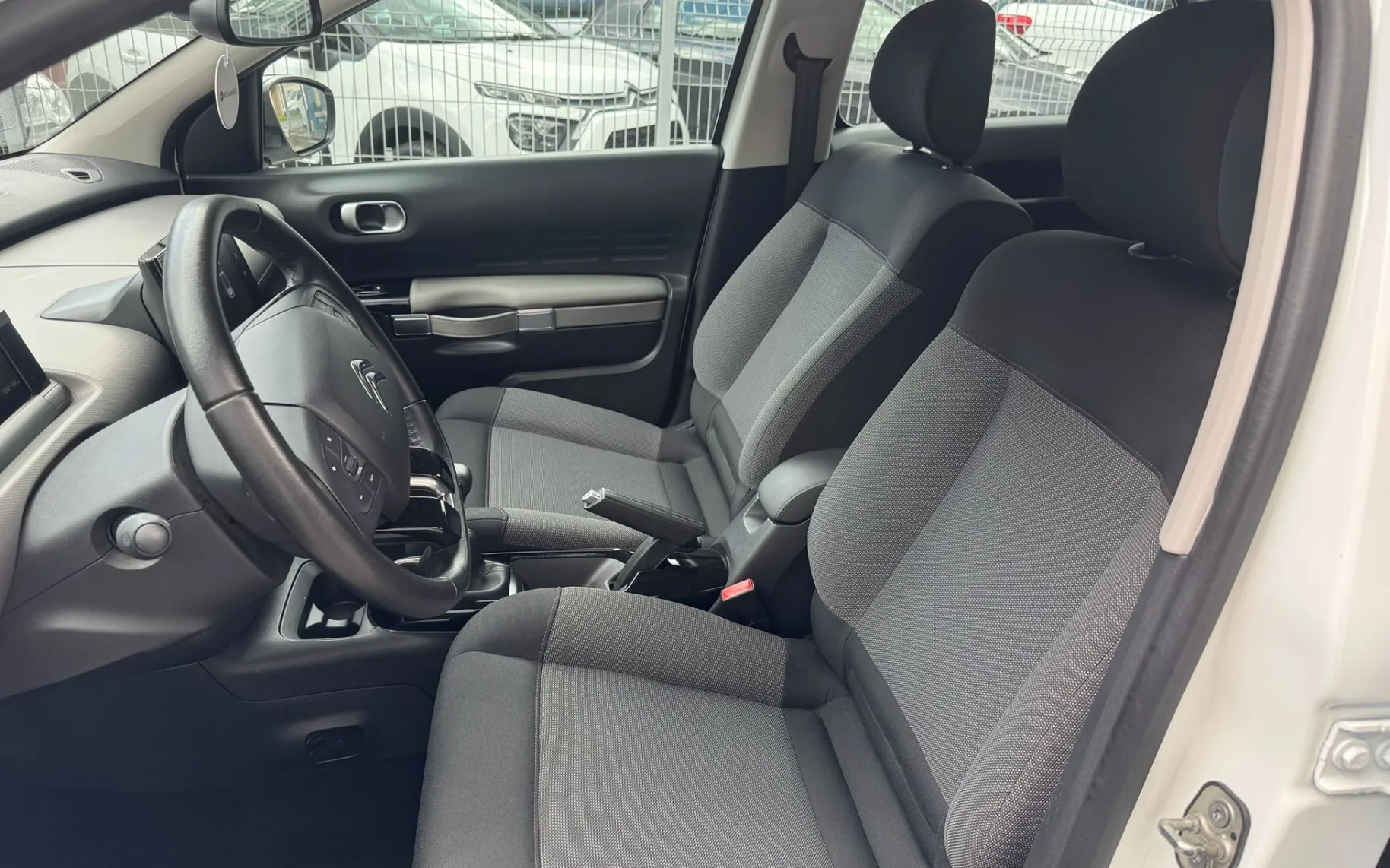 Zunanja slika - Citroën C4 - 1,2 PureTech 110 S&S - Feel Business - 8