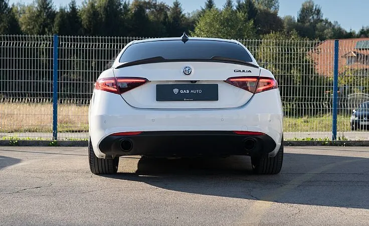 Zunanja slika - Alfa Romeo Giulia - 2.0 Turbo aut. B-Tech 314hp - 6